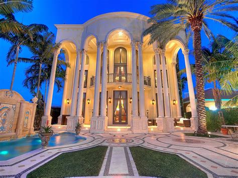 casa versace arrredi|versace mansion history.